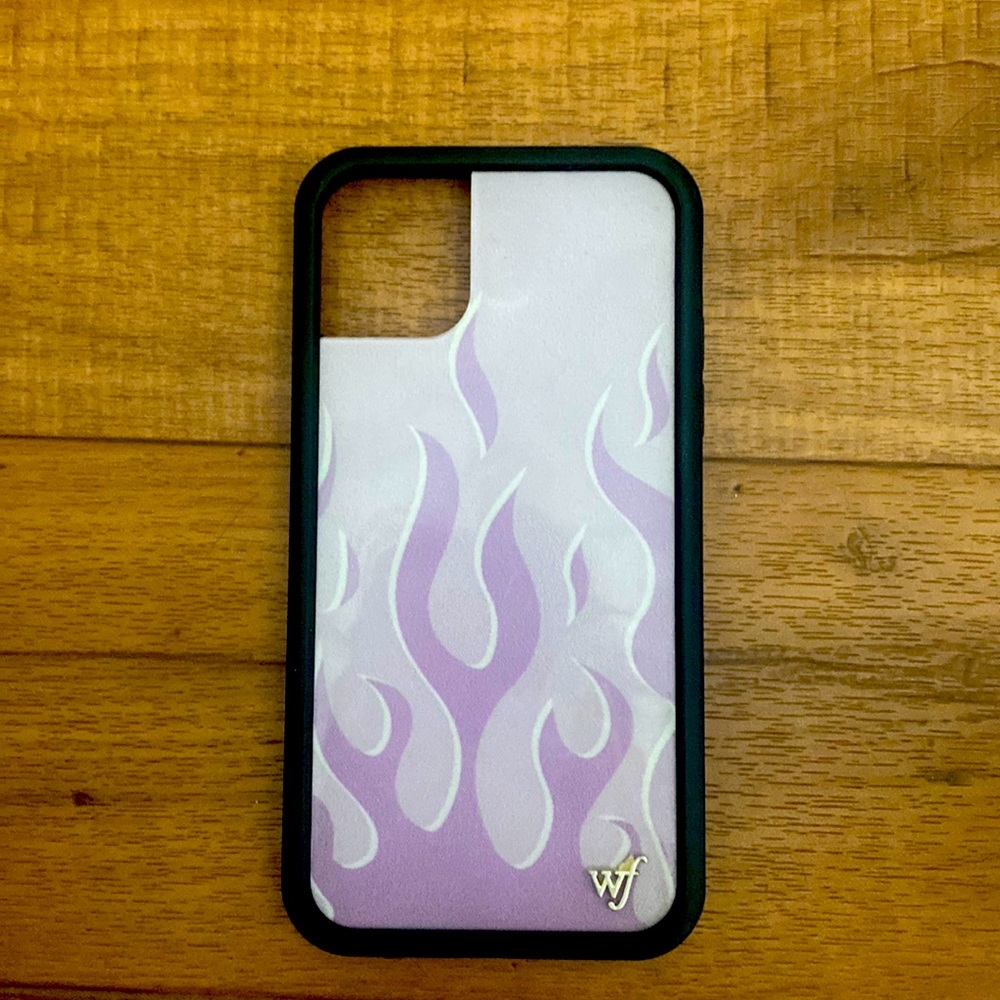 Wild flower phone case -(iPhone 11) purple color great condition brand new!!